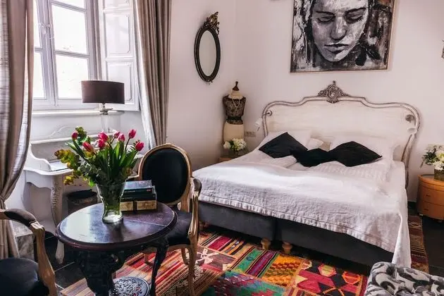 Comfort Tek Büyük veya İki Ayrı Yataklı Oda