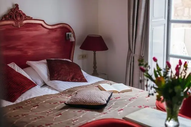 Comfort Tek Büyük veya İki Ayrı Yataklı Oda
