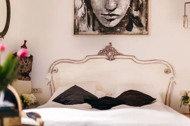 Comfort Tek Büyük veya İki Ayrı Yataklı Oda