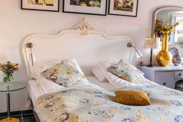 Comfort Tek Büyük veya İki Ayrı Yataklı Oda
