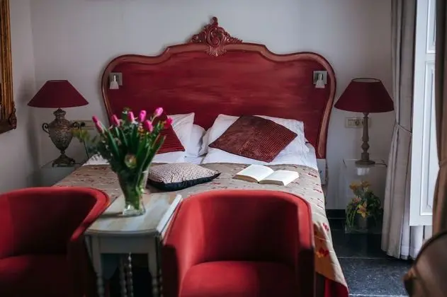 Comfort Tek Büyük veya İki Ayrı Yataklı Oda