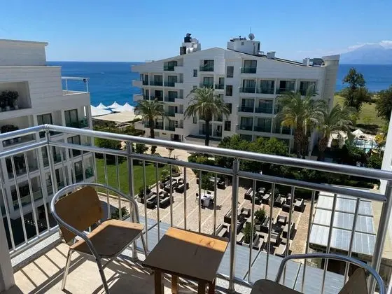 Standart Apart Oda Balkon Manzarası