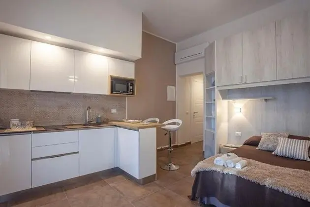 Stüdyo, Bahçe Manzaralı