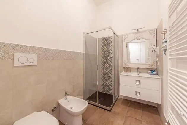 Stüdyo, Bahçe Manzaralı