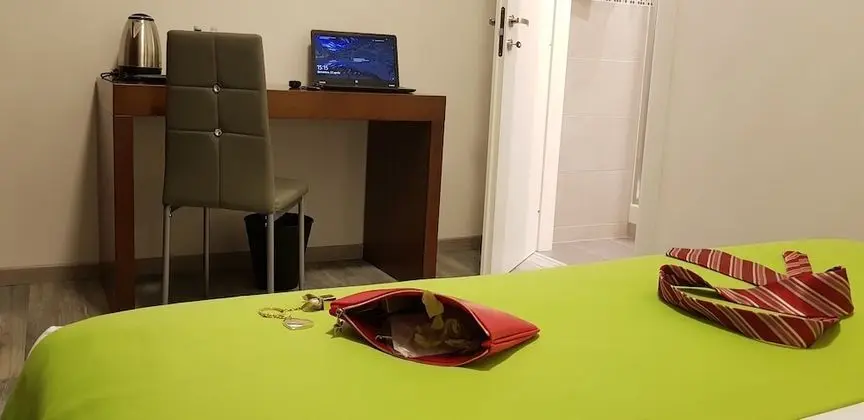 Basic Üç Kişilik Oda