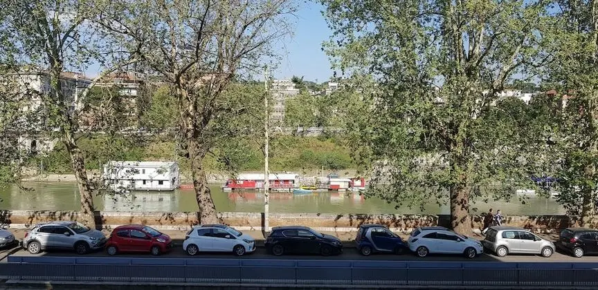 Basic Üç Kişilik Oda