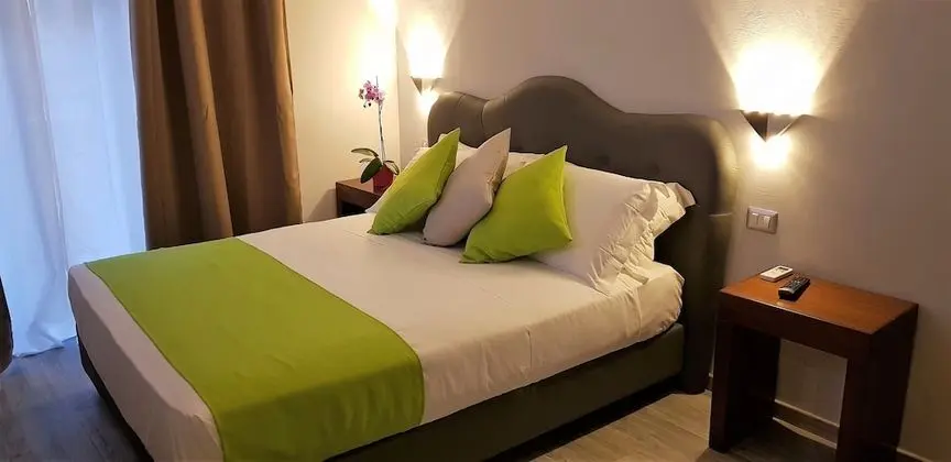 Tek Büyük veya İki Ayrı Yataklı Oda