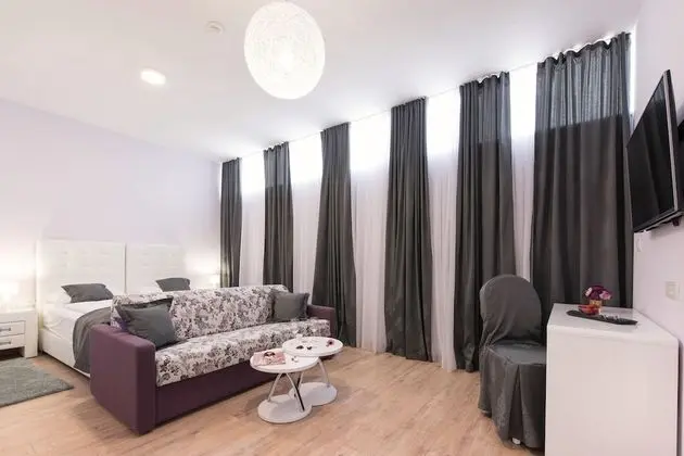 Deluxe Üç Kişilik Oda