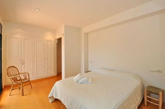 Villa, 4 Yatak Odası, Kişiye Özel Havuzlu (C030)