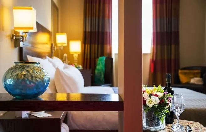 Junior Süit, Şehir Manzaralı