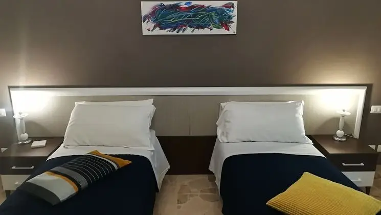 Tek Büyük veya İki Ayrı Yataklı Oda