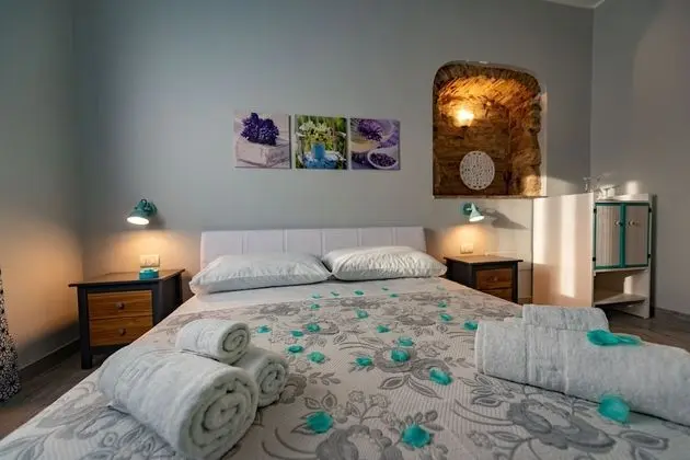 Standard Tek Büyük Yataklı Oda