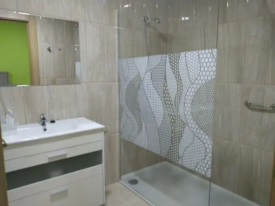 Tek Büyük Yataklı Oda, 2 Tek Kişilik Yatak