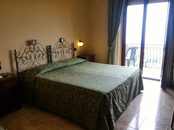 Tek Büyük Yataklı Oda, Deniz Manzaralı