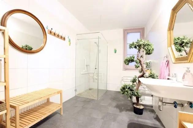 Ortak Ranzalı Oda, Ortak Banyo (Room Capacity - 8 pax)
