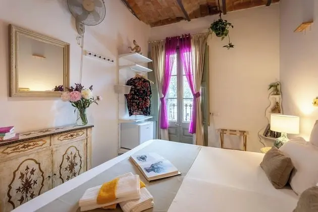 Tek Büyük Yataklı Oda, Ortak Banyo