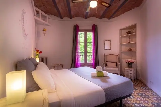 Tek Büyük Yataklı Oda, Ortak Banyo