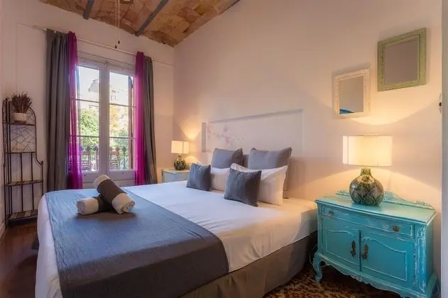 Tek Büyük Yataklı Oda, Ortak Banyo