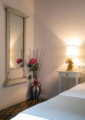 Tek Büyük Yataklı Oda, Ortak Banyo