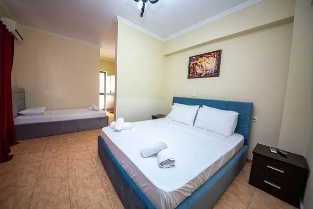 Üç Kişilik Oda, Balkon
