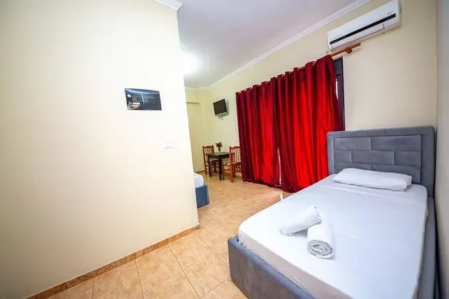 Üç Kişilik Oda, Balkon