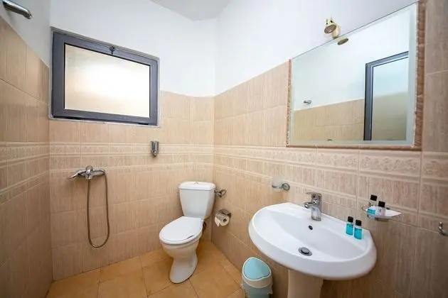 Üç Kişilik Oda, Balkon