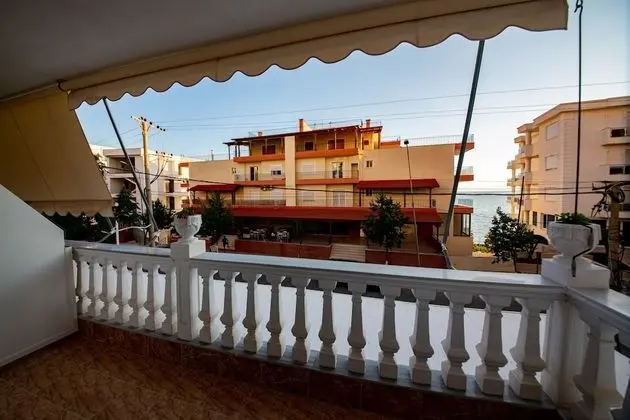 Üç Kişilik Oda, Balkon