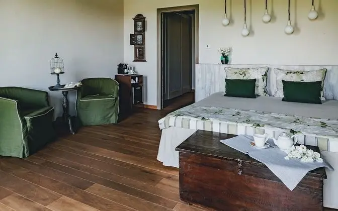 Tek Büyük veya İki Ayrı Yataklı Oda (Pinot Nero)