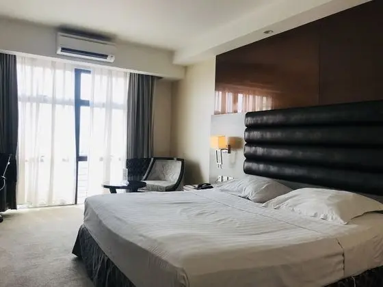 Deluxe Oda, 1 En Büyük (King) Boy Yatak