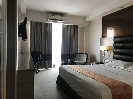 Deluxe Oda, 1 En Büyük (King) Boy Yatak, Küvet