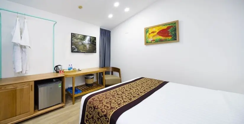 Deluxe Tek Büyük Yataklı Oda, Balkon, Şehir Manzaralı