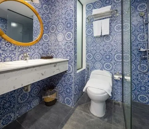 Deluxe Tek Büyük Yataklı Oda, Balkon, Şehir Manzaralı