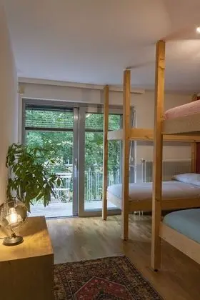 Deluxe Ortak Ranzalı Oda, Şehir Manzaralı