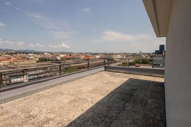 City Apart Daire, 1 Yatak Odası, Balkon, Şehir Manzaralı