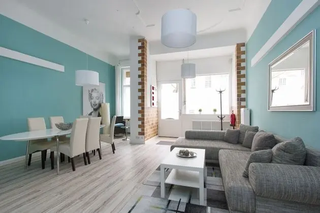 Apart Daire (Schillerpark 6)