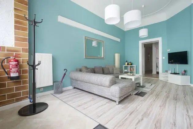 Apart Daire (Schillerpark 6)