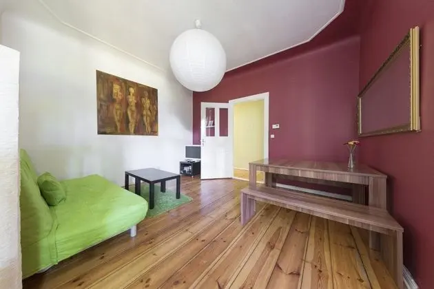 City Apart Daire, 1 Büyük (Queen) Boy Yatak ve Çekyat (F4)