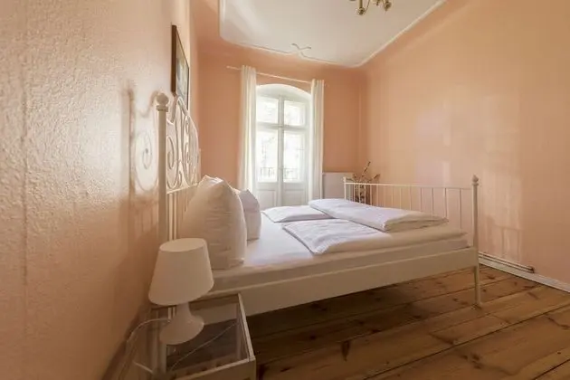 City Apart Daire, 1 Büyük (Queen) Boy Yatak ve Çekyat (F4)