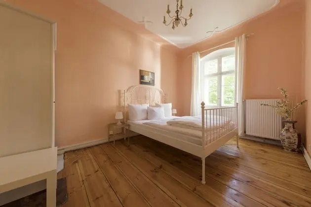 City Apart Daire, 1 Büyük (Queen) Boy Yatak ve Çekyat (F4)