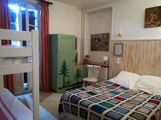 Dört Kişilik Oda