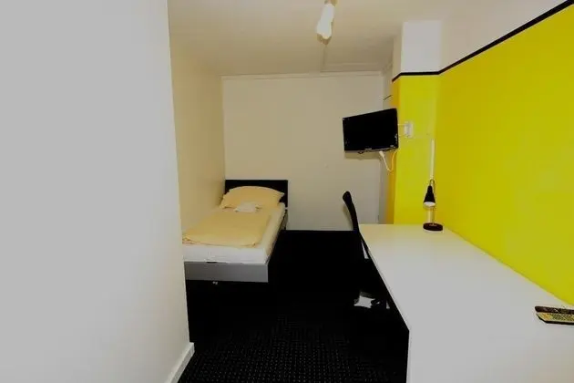 Basic Tek Kişilik Oda, Ortak Banyo