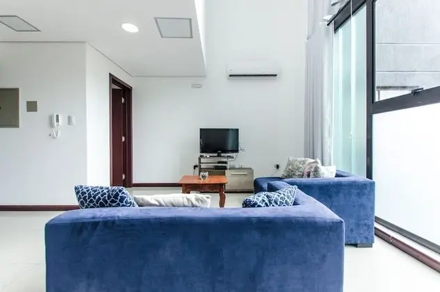 Business Çatı Katı (Loft)