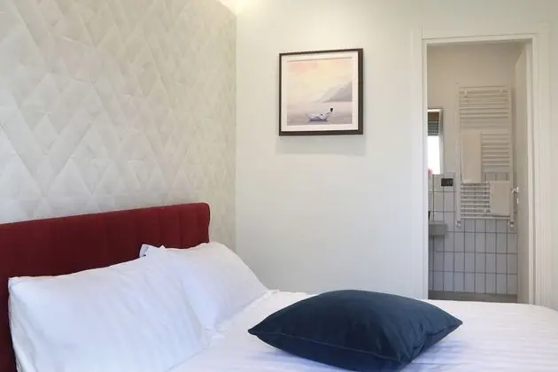 Basic Tek Büyük Yataklı Oda, Avlu Manzaralı