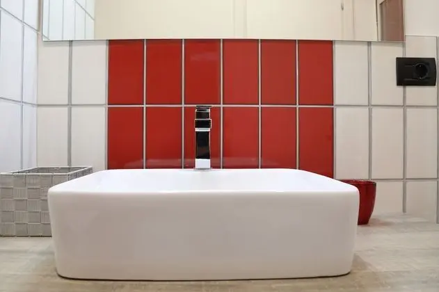 Basic Tek Büyük Yataklı Oda, Avlu Manzaralı