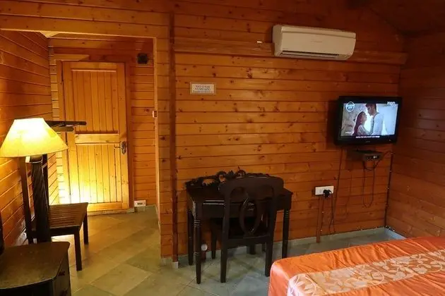 Kır Evi, 1 Büyük (Queen) Boy Yatak ve Çekyat (Suite)