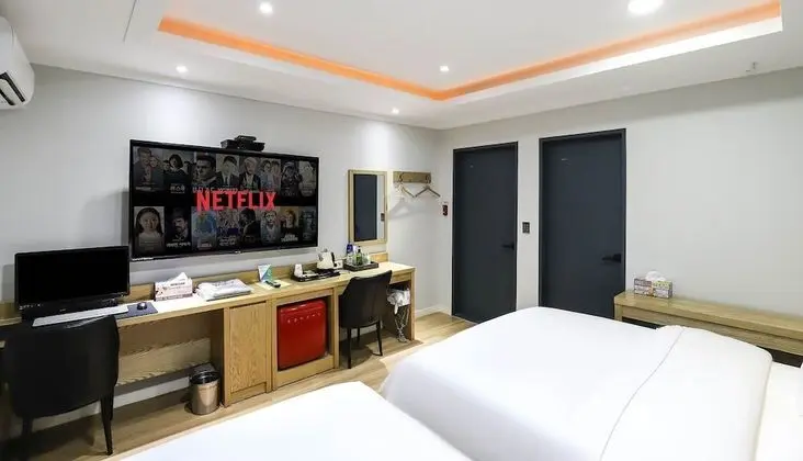 Standard İki Ayrı Yataklı Oda (Check-in at 7pm on Sat&Sun)