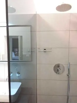 Dört Kişilik Oda, Veranda