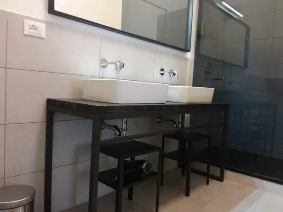 Dört Kişilik Oda, Veranda