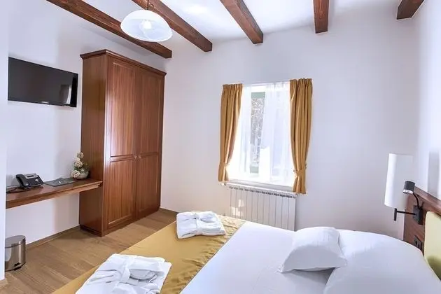 Basic Villa