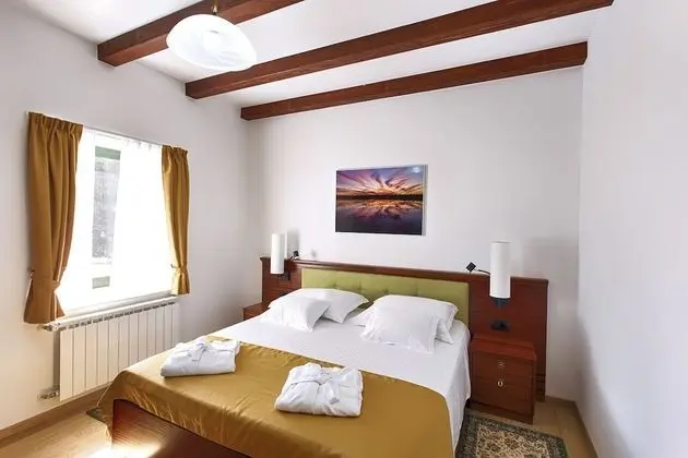 Basic Villa